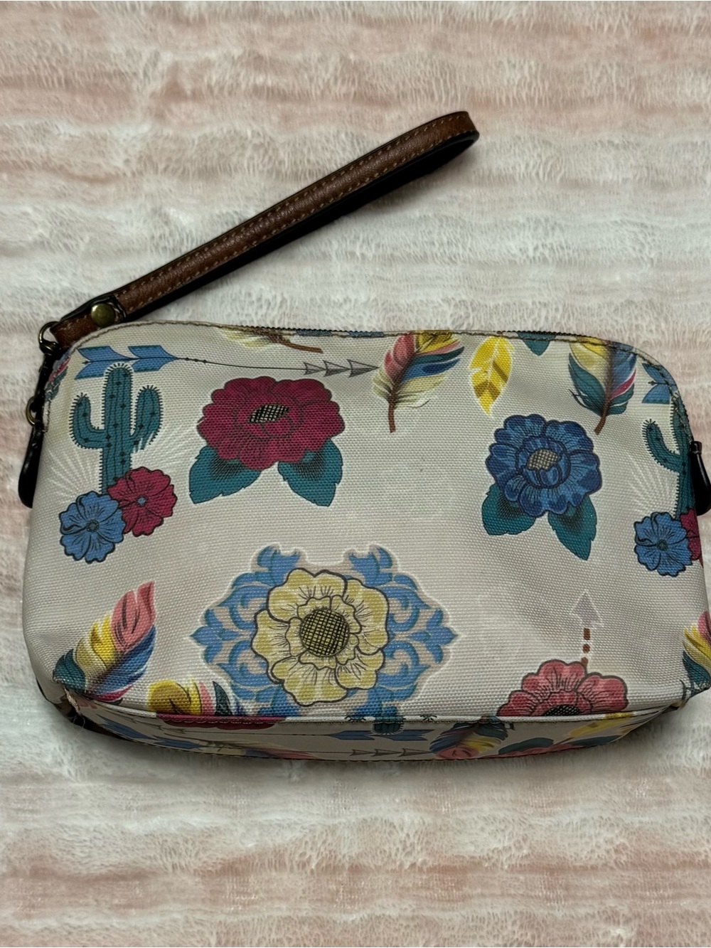 Floral Print Wristlet Clutch in Cream with Multicolor Flowers